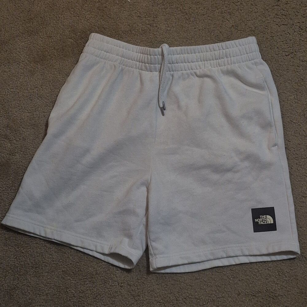 The North Face White Box NSE Shorts Men's Size Medium